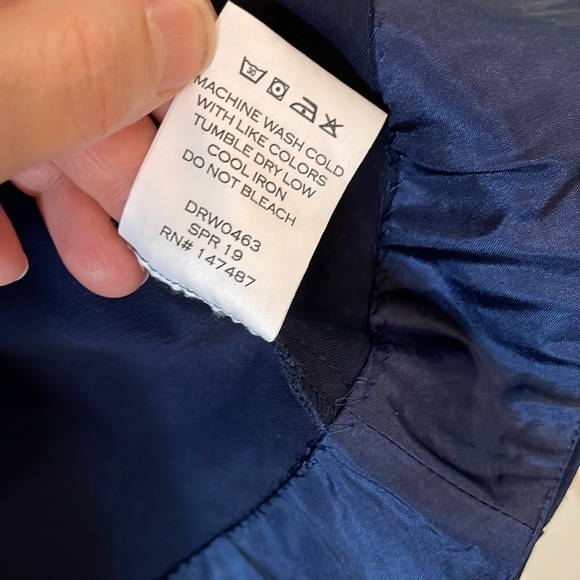 Draper James Blue Fit and Flare Dress. Size 2. Classy elegant dress - Picture 4 of 8